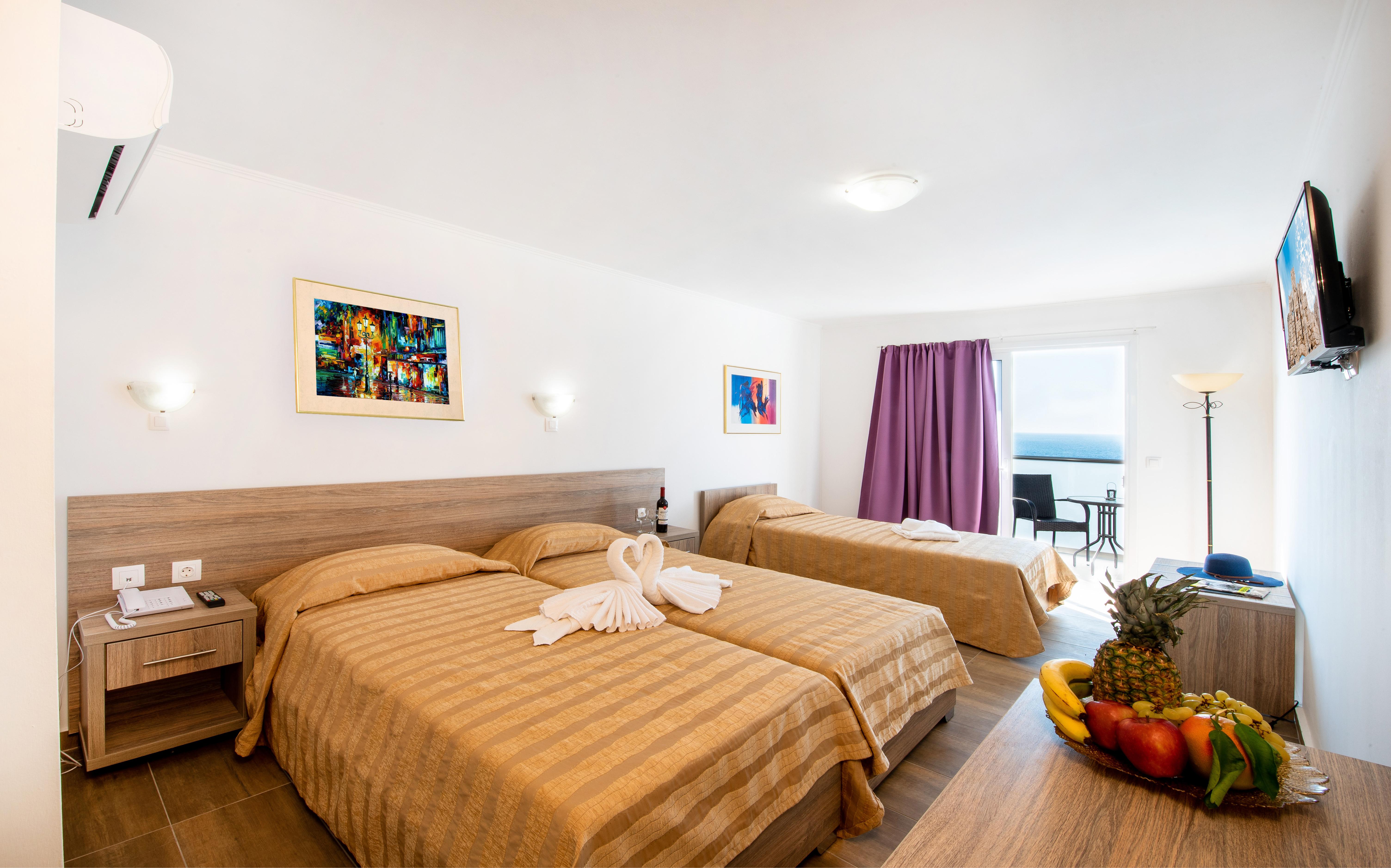 Ilyssion Hotel Lardos Bagian luar foto